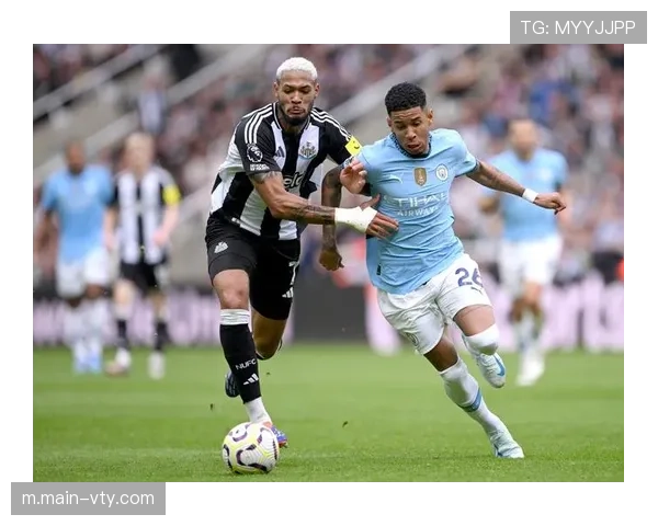 罗德里射门后遭踢倒未判 曼城第三次点球申诉再被无视